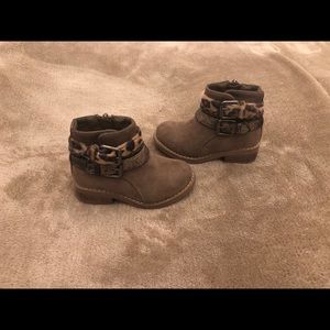 Toddler girl boots